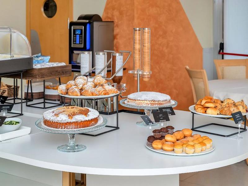 EA88E6210CBA724563097CD4E76E2DBD