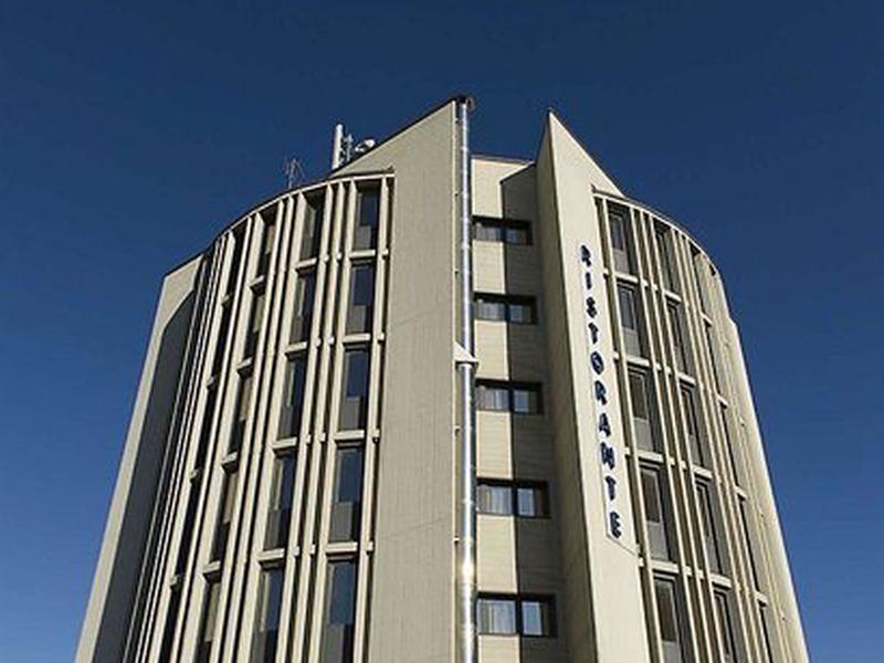 484DA66F7DD5CEBDF706015E5BDB1FE8