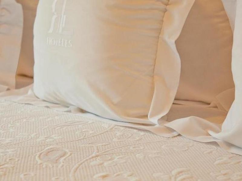 6557C59BD5527F1A7E151552E299256D