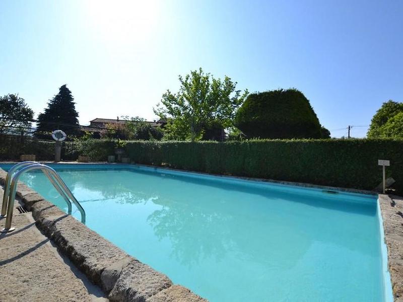 1FD83EEABDEB28B89E0569C499E027EA