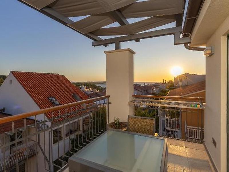 E2F73AC6000205552B9F50938A1DD3B8