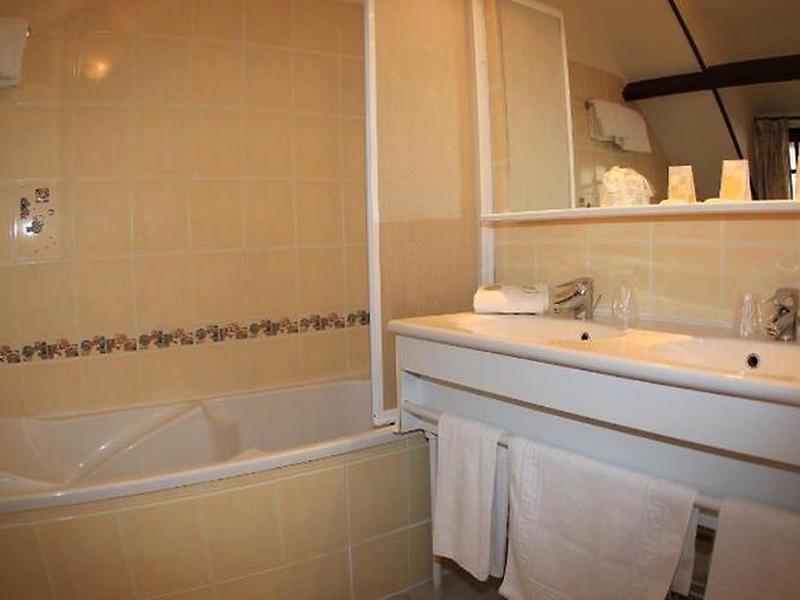 C8A7B33C3EF325ACB229350D2BD1EACC