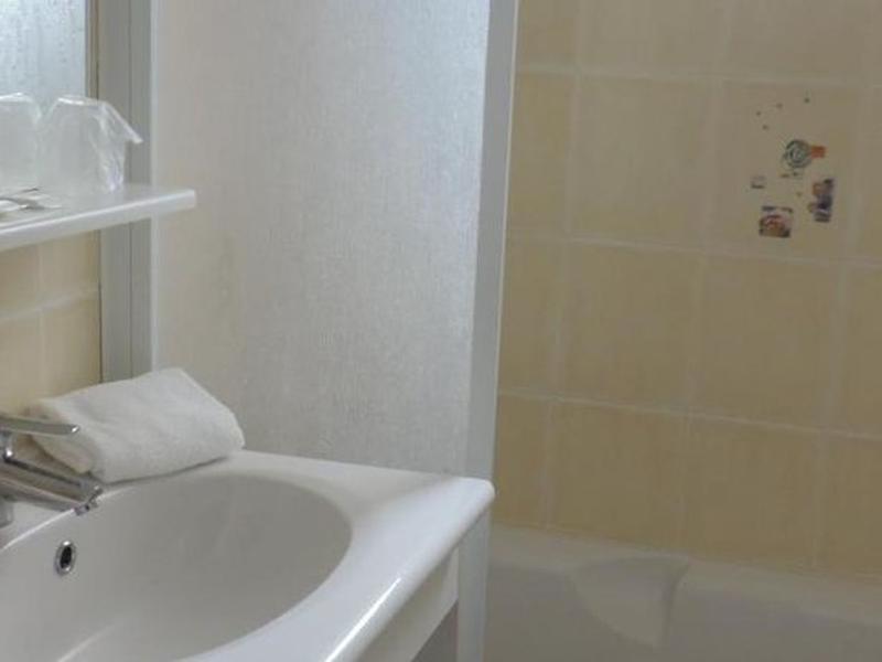 B4B23B9182DFA806A04E5835A3492C26