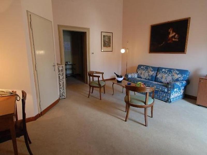 5AEFD6D827124EBE74207976BFE27720