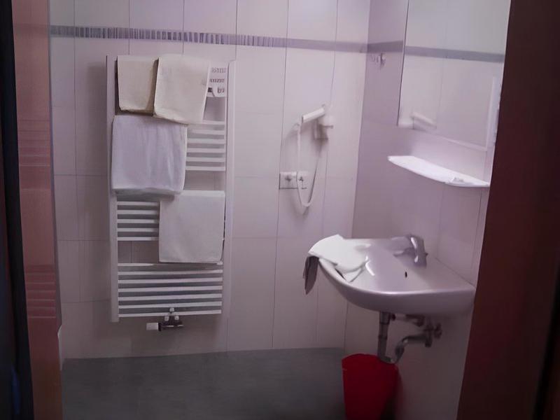 D3860371F2F5A5AF3D5D52E630654EE3