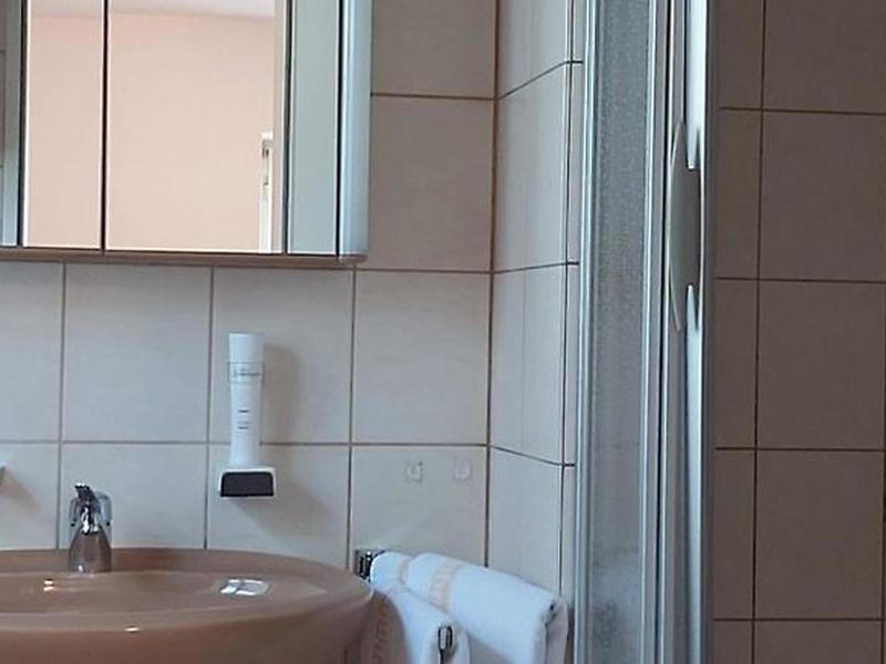 23BF4CA65E368F5421049820E20A2295