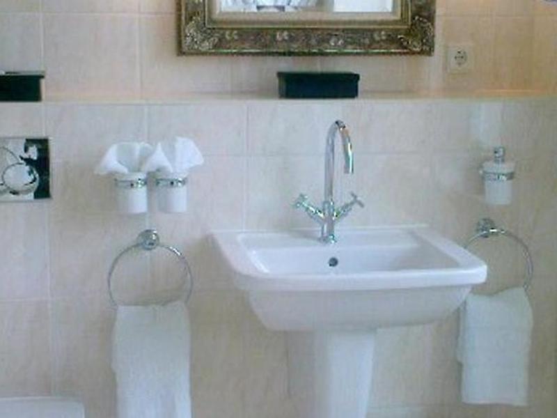 00B92A57DBEC9392158EA99ADFD80C8F