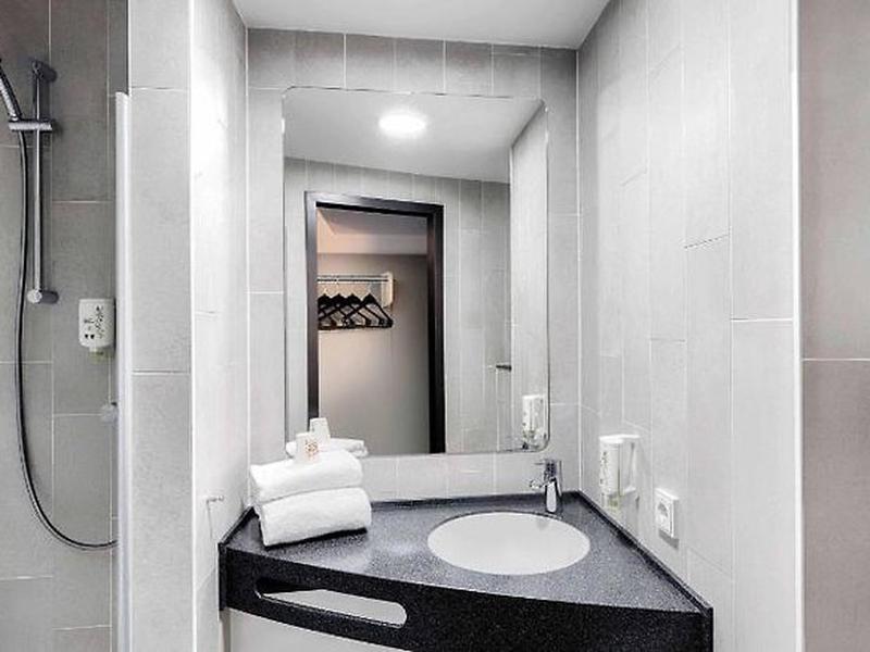 2BF41769B8D1CC144FF2C43D8A727F8F