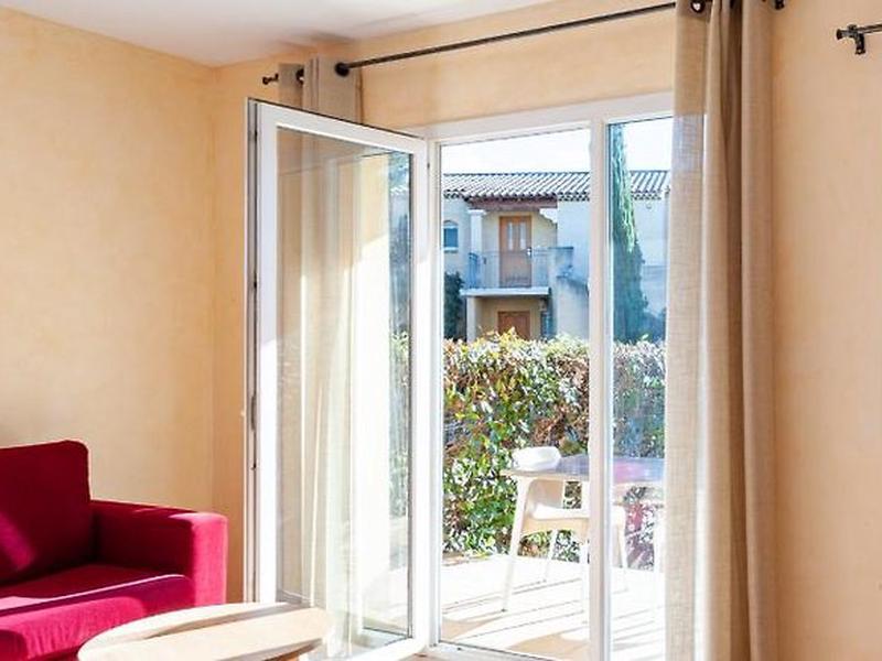 E31CF48EB4BE5DA93425063477D7C50D