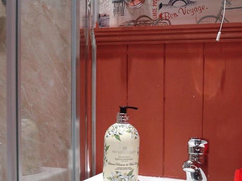 0491E544ABA136541F5D0F09A1E1523C