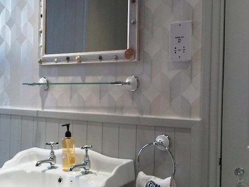 71AB03E3A26644563E8736D56B3605FA