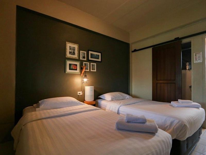 6173AF4E6841F1E0788C97BB5FB3525D