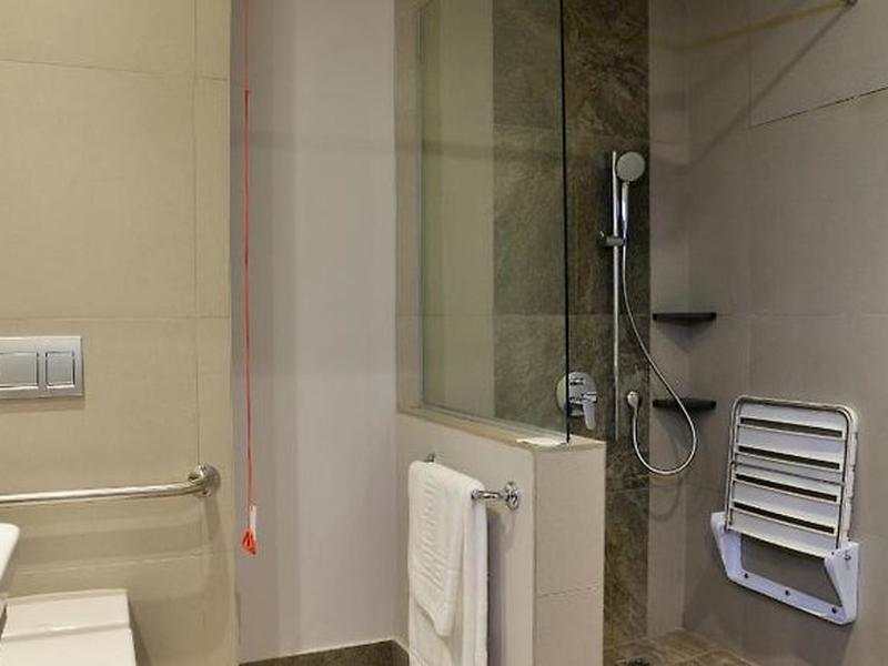 DE2639D68B366885811A54EA977F535F