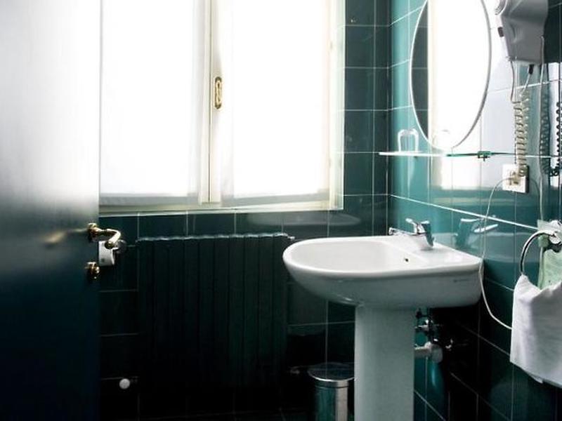 E47EB3FAF7F190B6907DF75A67F76ABB