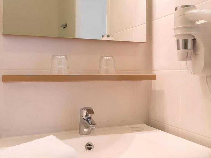 DF3EB696D2210A9678721FC0BB085EC7