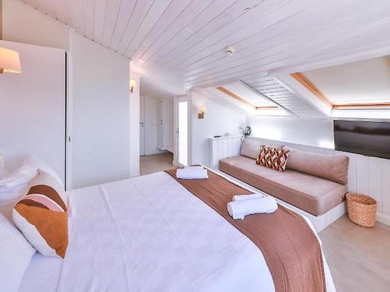 D9C9244613E0C87B201FDDBC794175C7