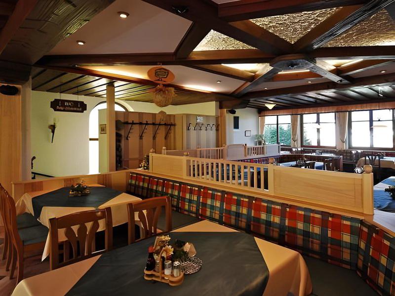 B3F4DF5AD832B632A6EC60A1DE9DE19E