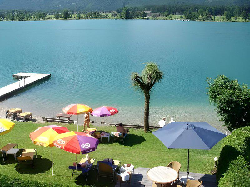 D33887B1C4C6784475CAF7B9C6D0D379