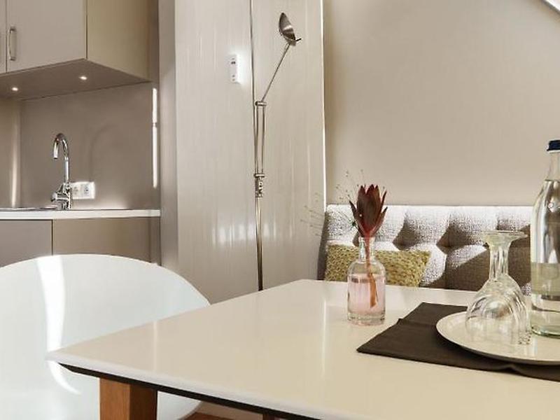 562081C8B568D6569370FDEF36F3D9E8