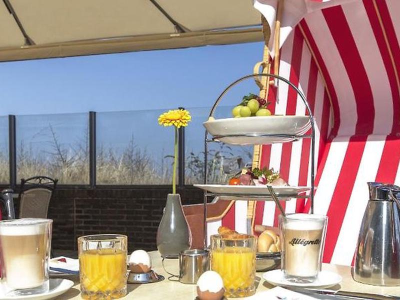 F2C3D6ED7F5528B3E09B99DE3E795880