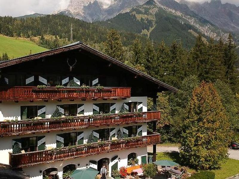 82427F724FB91B28012DE8B94CB98652