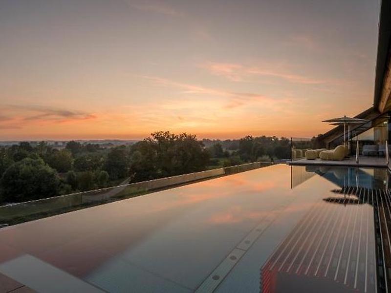 C4B8102F1030D52F181B54D8F99AC254