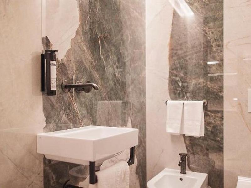 32284E3CFAA8977D883BE7C24817EB91