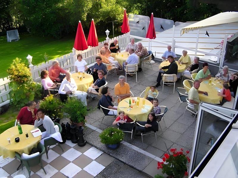 FEEC3C48B04062B8981DDD0F741AFBEB