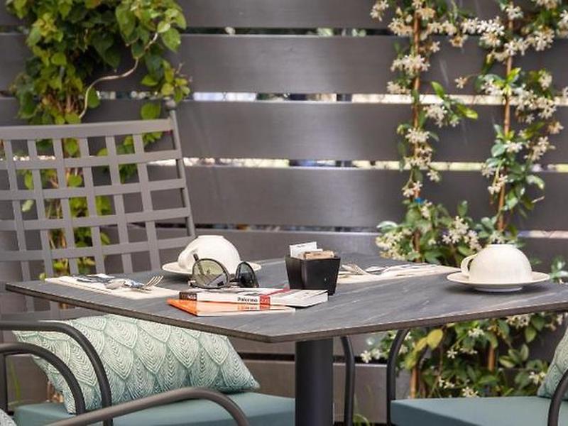 D9C29AC6C9024BFC702D426AC5055E21