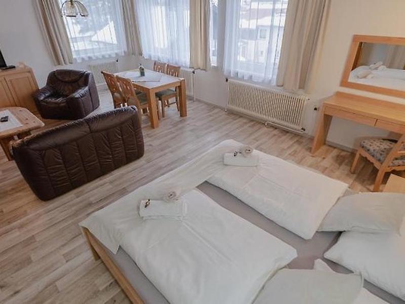 51FF8A9FE3BCB022C6253073BC0B616D