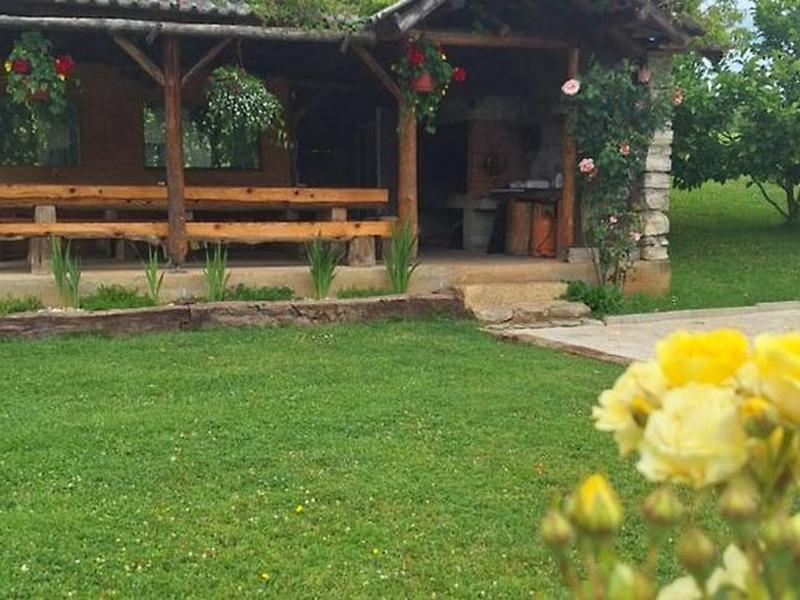 141D03D638D06C855E80DADE21869EC1