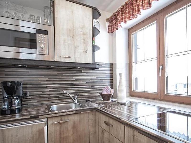 0E31F8DF1D9F669A8E131736D249D3D6