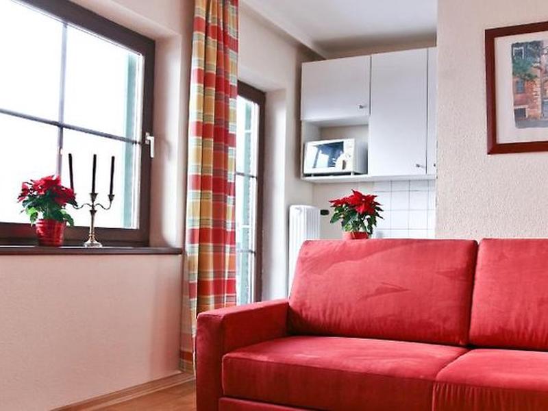 38D1B2A2CF7AC0F9999B97D2E002DC3F