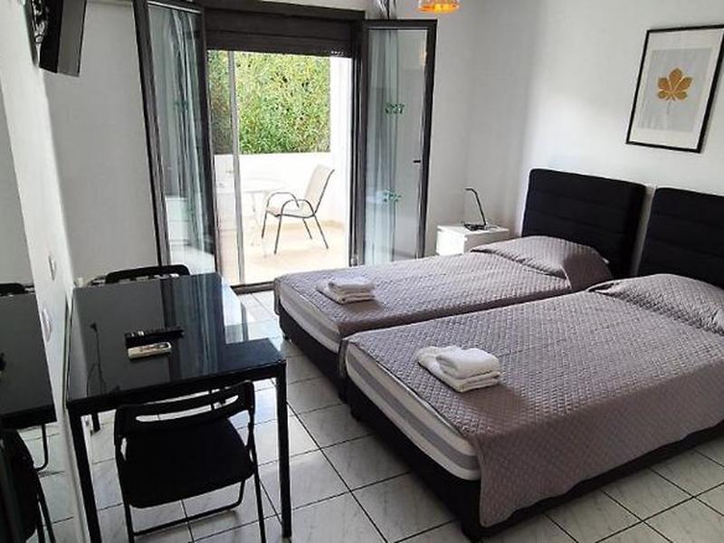 BBCEB80F6219E444C0D0B209B6EBEA90