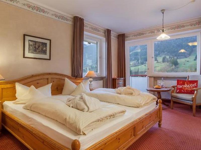 8D7ED75335AD290BF5A7C2ABCA2068A5