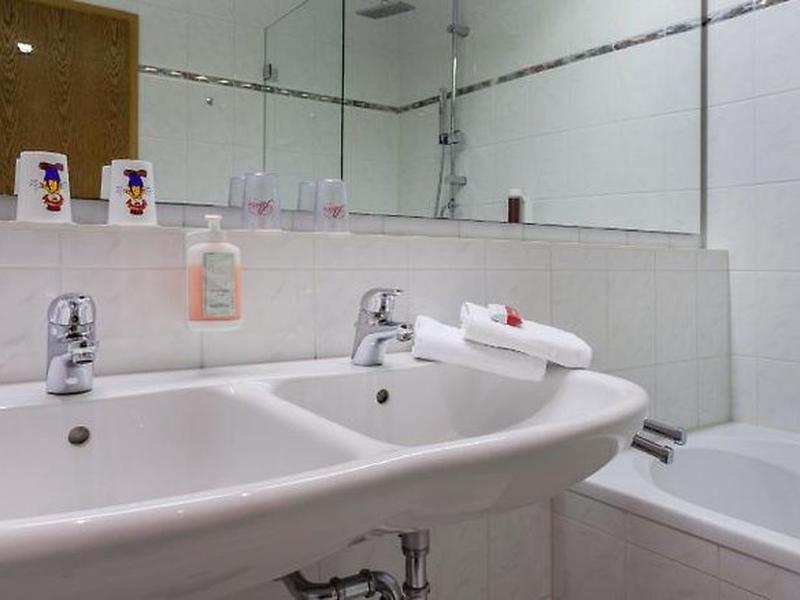 471E63043C2DA1F91240F0B60CAC790F