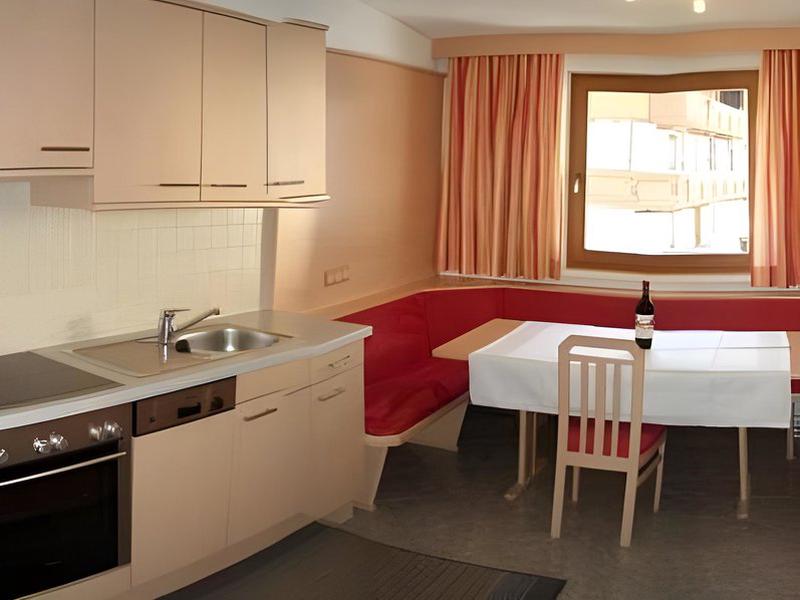 4EF97EA4EB58A7DC943A4E95C2417B2A