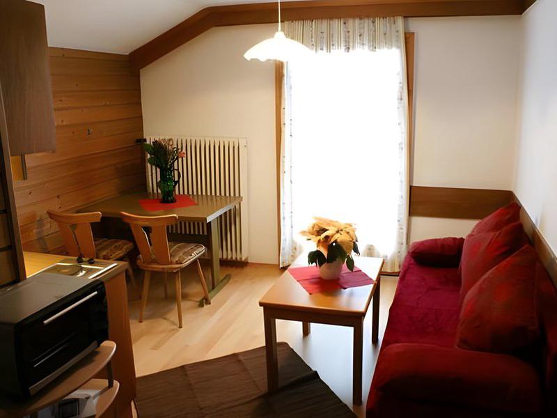 4EF6ECAE6341B1B69207D82F35EF8EC3