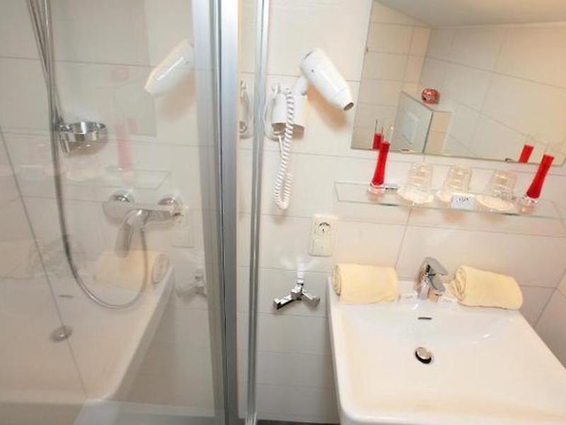 755D34933CF6D591E4139DE03E93336D