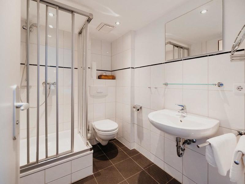 EC5605B37A6199FE4EEF9DF6A66AABA0