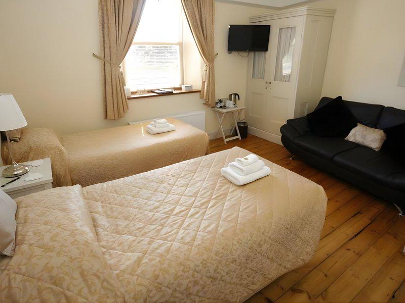 D1C98B9F5777CDD7F234A8C8CB61974E