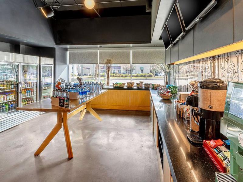 099BA649CF256327C28C18570254BAD1