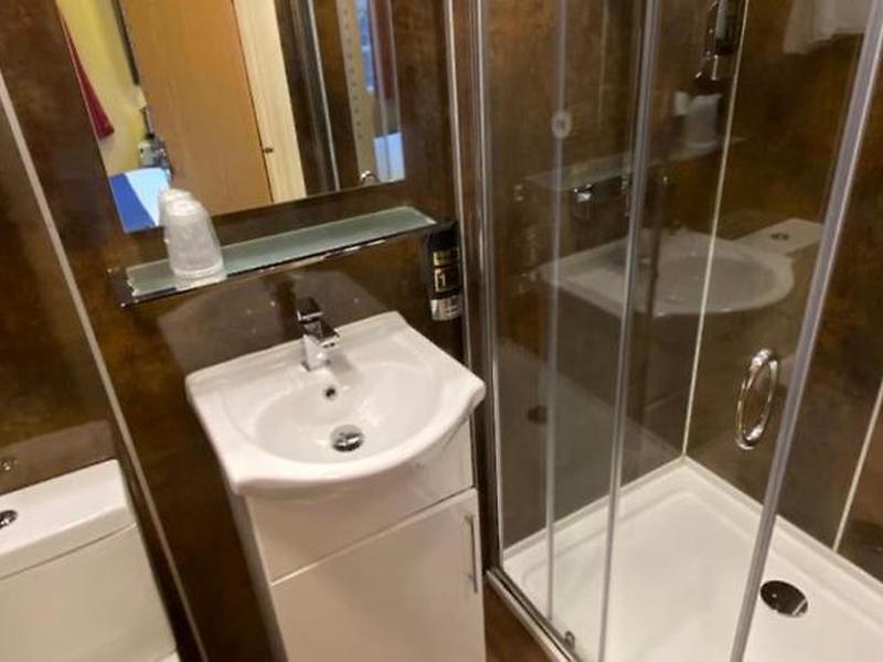 681447014898FA894CB6F5F0F679D2A9