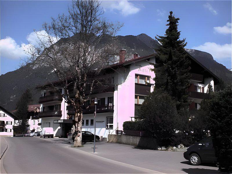 19F027D2D43F91832FD96AF506C4E200