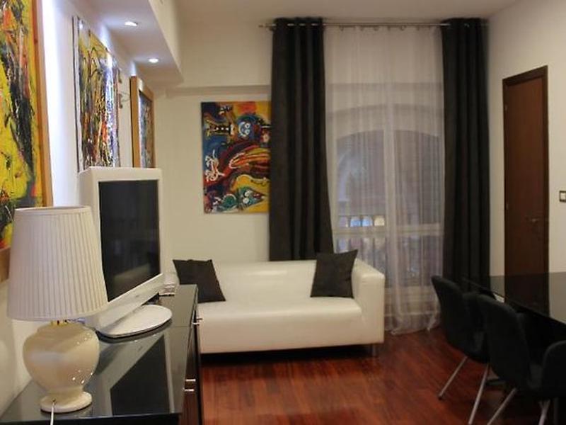 B9034C36CCECF172F404D13E093A4B23