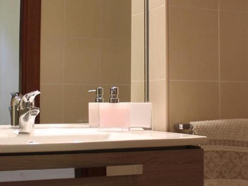 F7AE345475041183FC43077DF1A36426