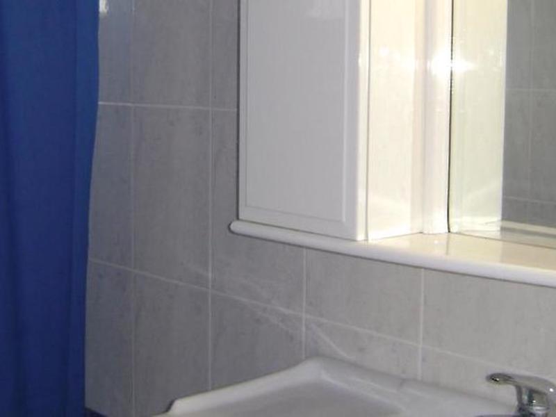 E0F6A05984ED28E64F98B36DDA025D08