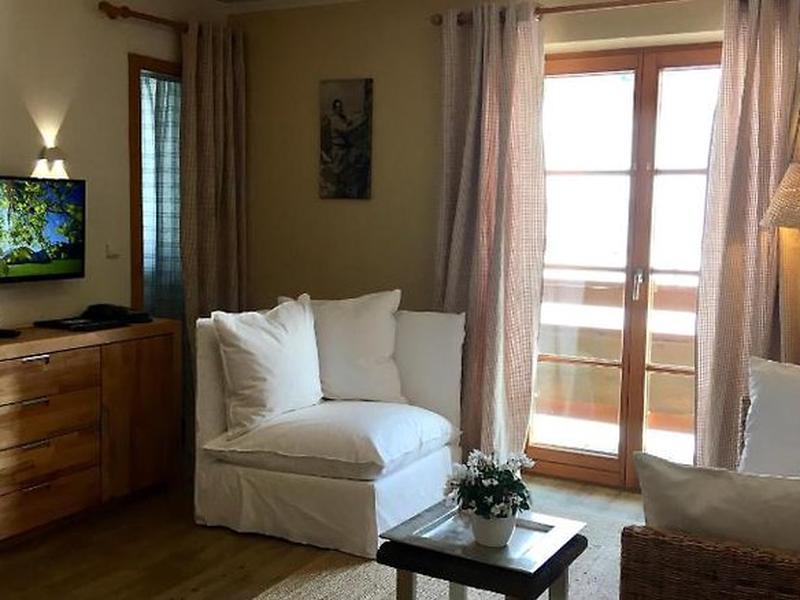 437F7EEA1519BB4227AC01E3DB50CAB5