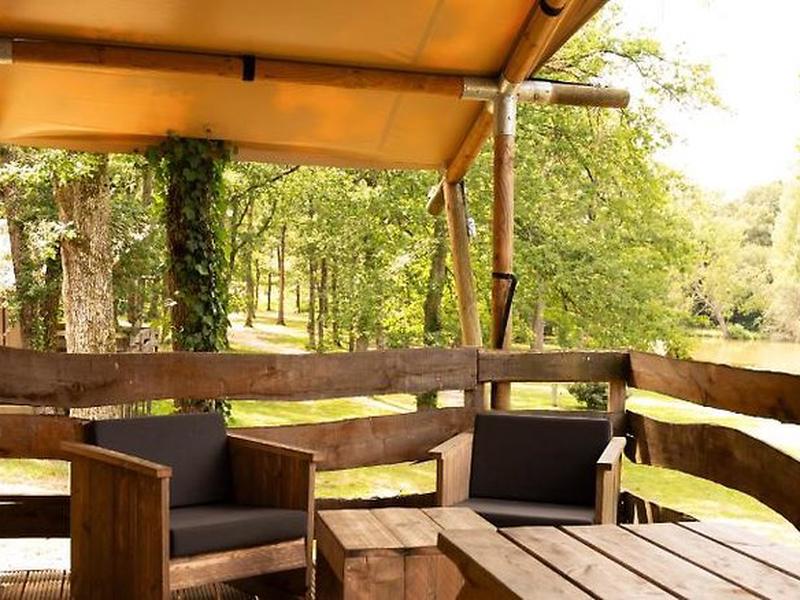 533A3FFBD83FB956DCC38FF553B61A50