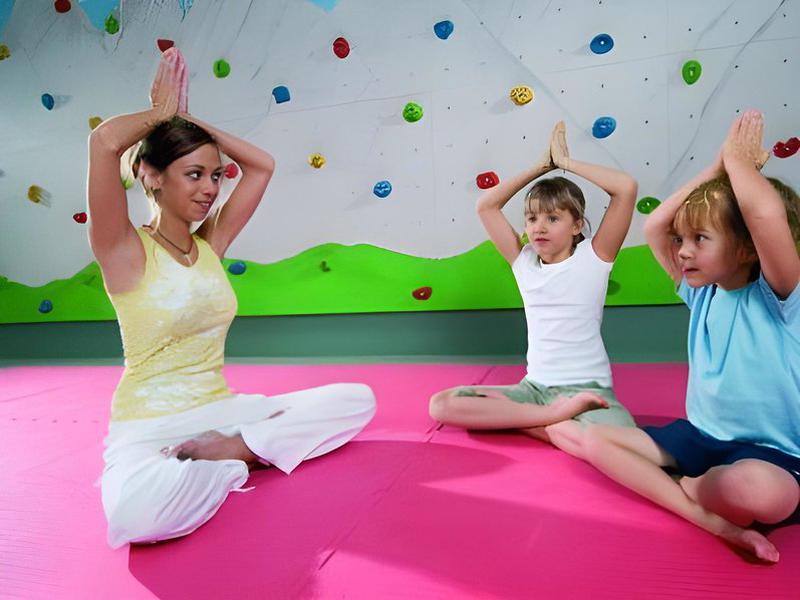 E5A65ADDECF2E324AA1AA2F11D592E14